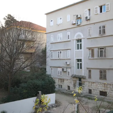 With Wifi - 8630 스플리트